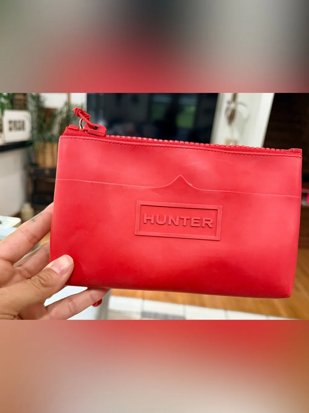 Hunter Bright Red Wristlet Wallet NWT
